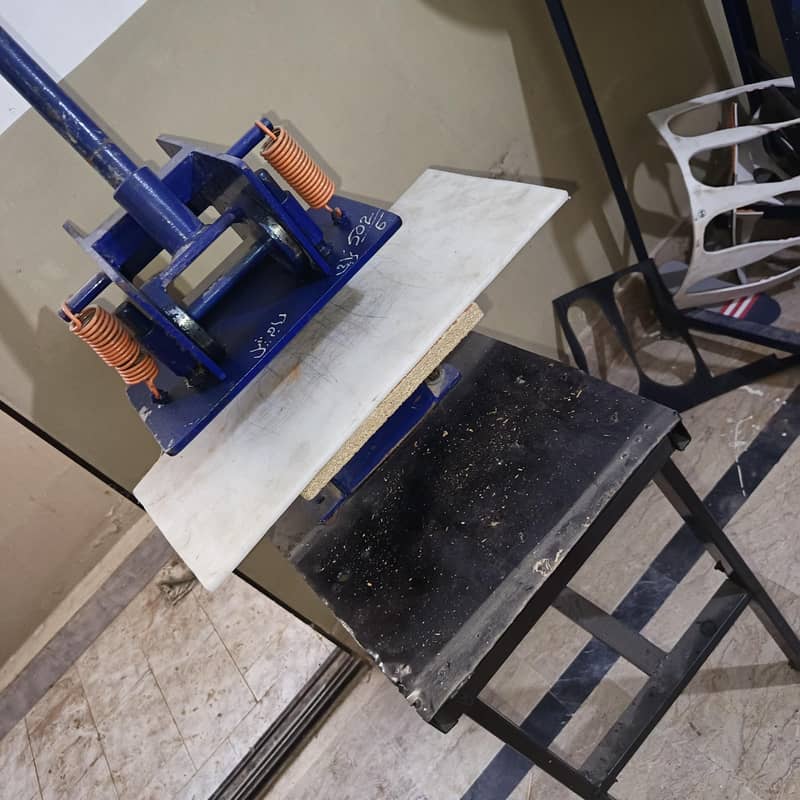 Slippers making machine 0