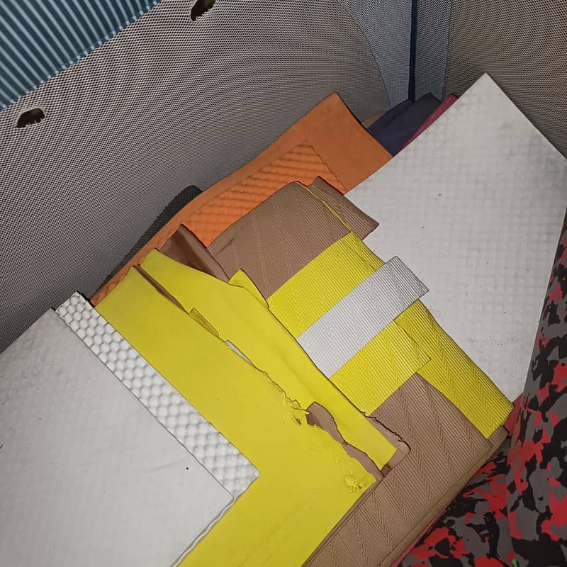 Slippers making machine 10
