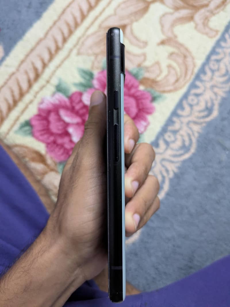 Google Pixel 6a 4