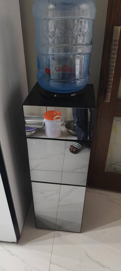 pel water dispenser condition 8/10