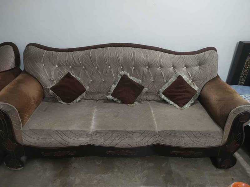 7 Seater sofa set 0
