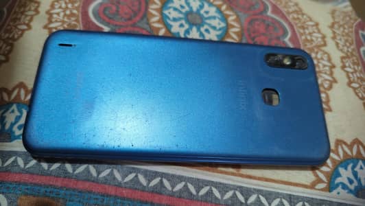 Infinix Hot 8 lite