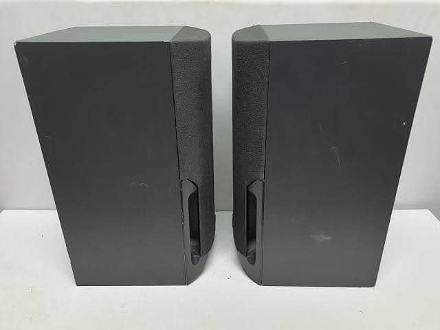 Technics  bookshelf speaker 2