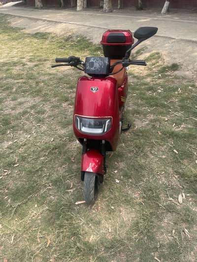 Yj Future scooty