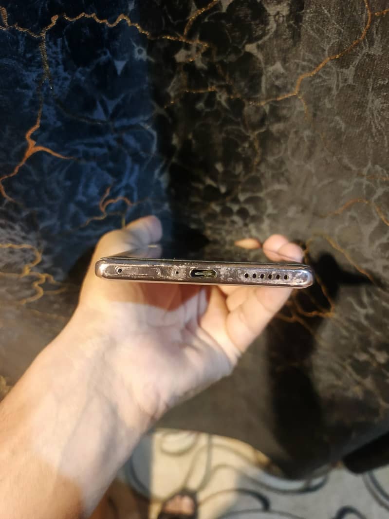 Infinix Zero 40 4