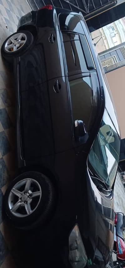 2007/2012 model Toyota xio fielder G edition.
