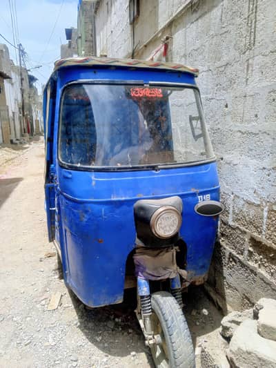 6 seets Rickshaw