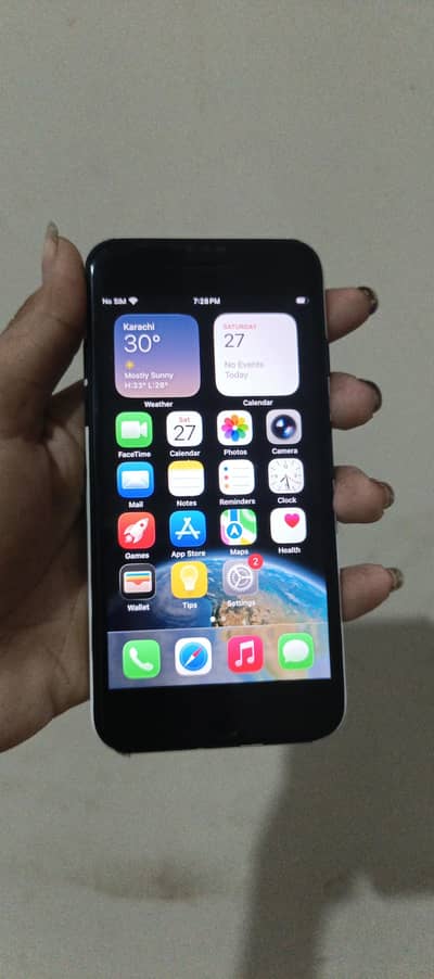 Apple iPhone SE