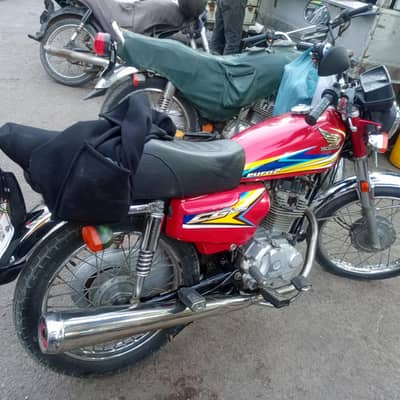 Honda 125cc. . . . 03128290869