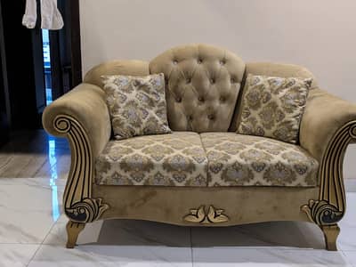 LUXURY 2SEATER SOFA SET