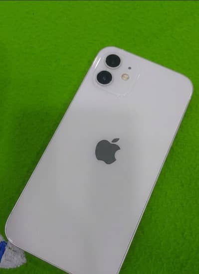 Apple iPhone 12