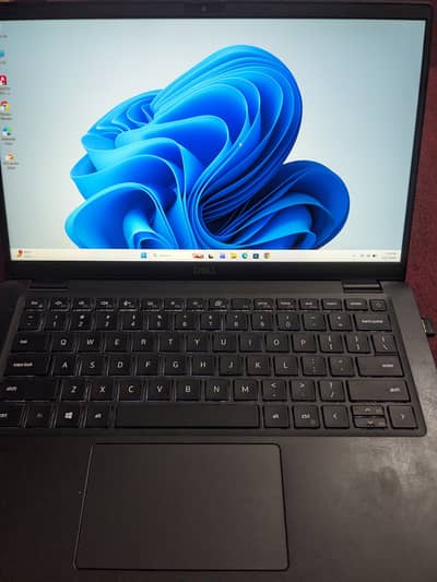Laptop Dell latitude i7 10gen. (32ram, 512SSD)