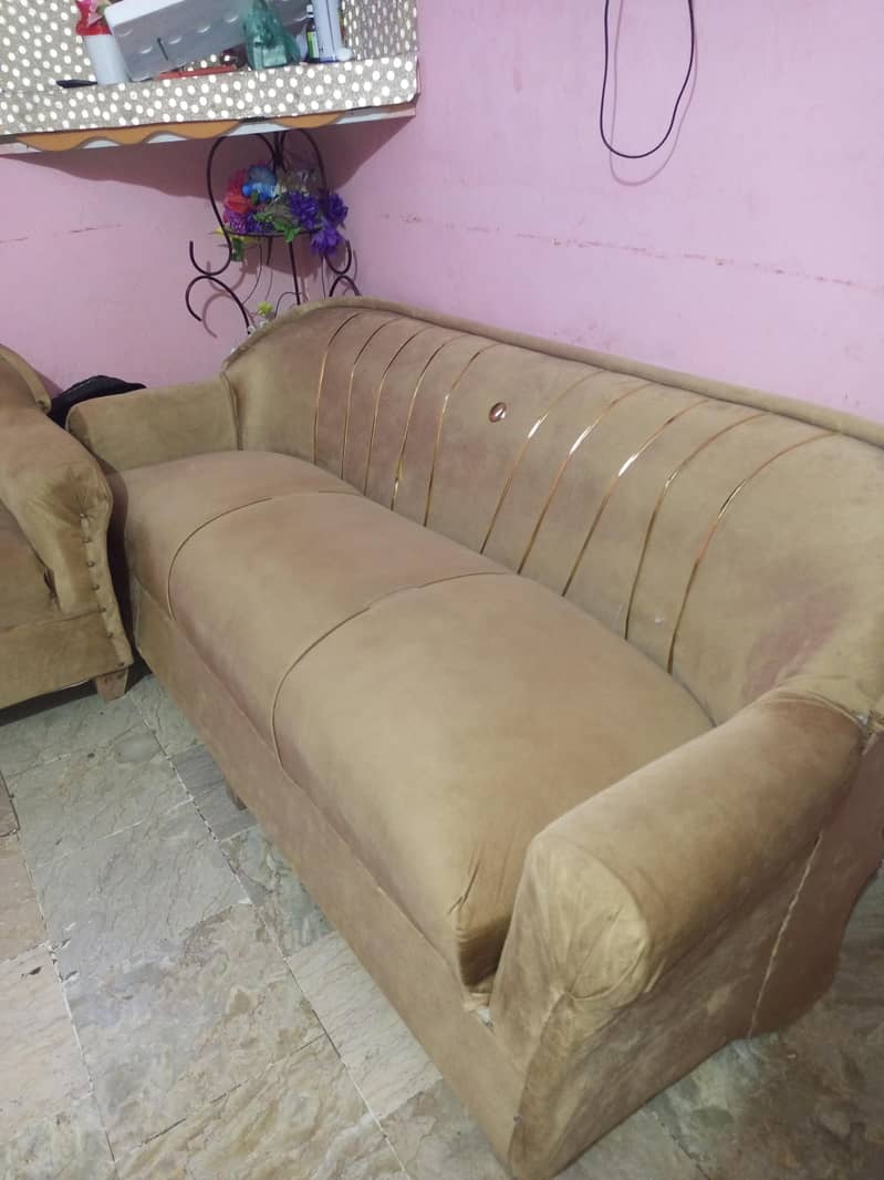 SOFA SET 10/9 6