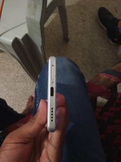Vivo V40 condition 10 /9.5 all ok no fault