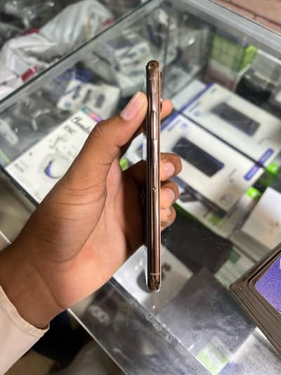 Apple iPhone XS