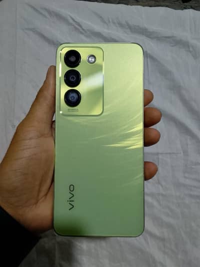 Vivo Y100
