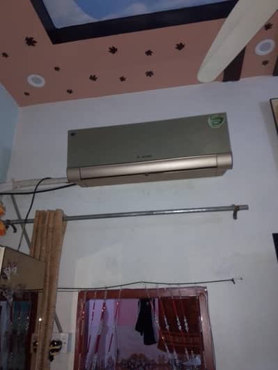 Electrolux inverter AC 1 ton