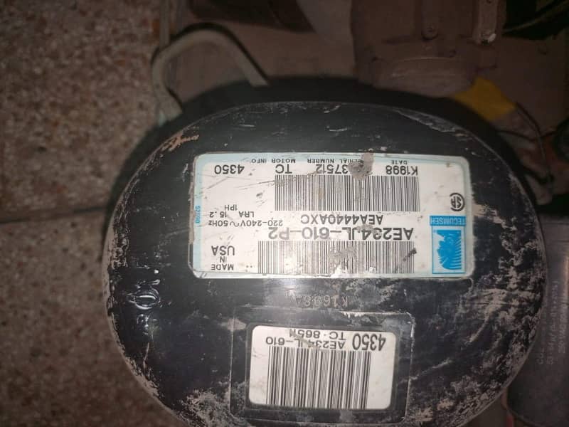 refrigeator compressor fan and condensor cooling pipe 2