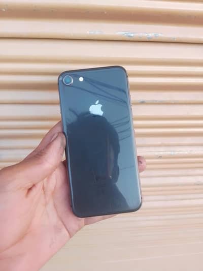 Apple iPhone 8