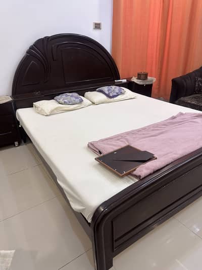 Rooms set bed dressing table sofa 5 seater condition 10/10