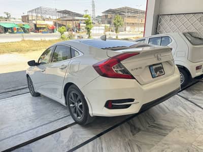 Honda civic 2020 Ug 1.8 Cvt oriel Ug