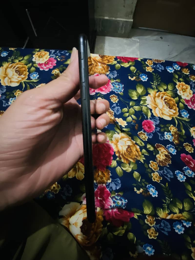 Apple iPhone 7 Plus 3