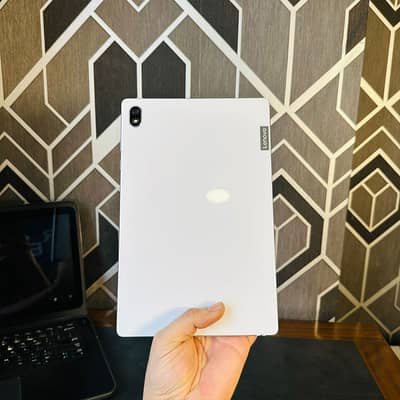 LENOVO TAB 6