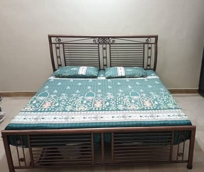 Metal Double Bed with Mattress for Sale
