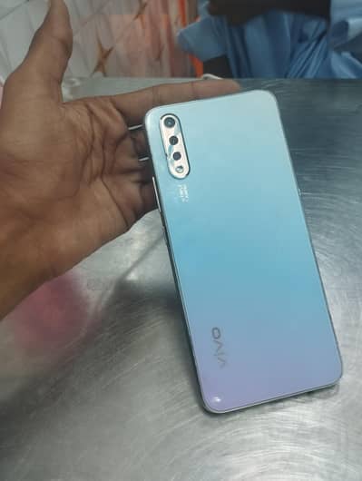 Vivo S1