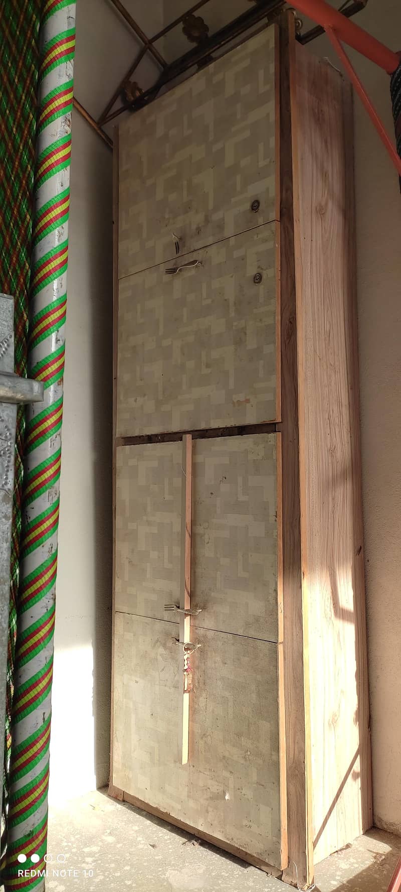 cabinet 2