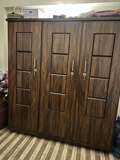 3 door cupboard