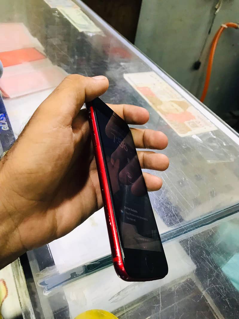 Apple iPhone 8 3