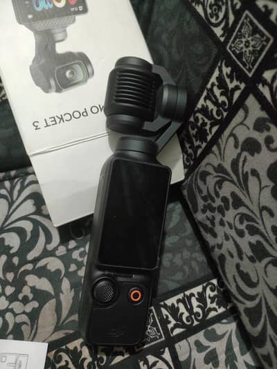 DJI Osmo Pocket 3 Vlogging Camera With Box & 64GB Card