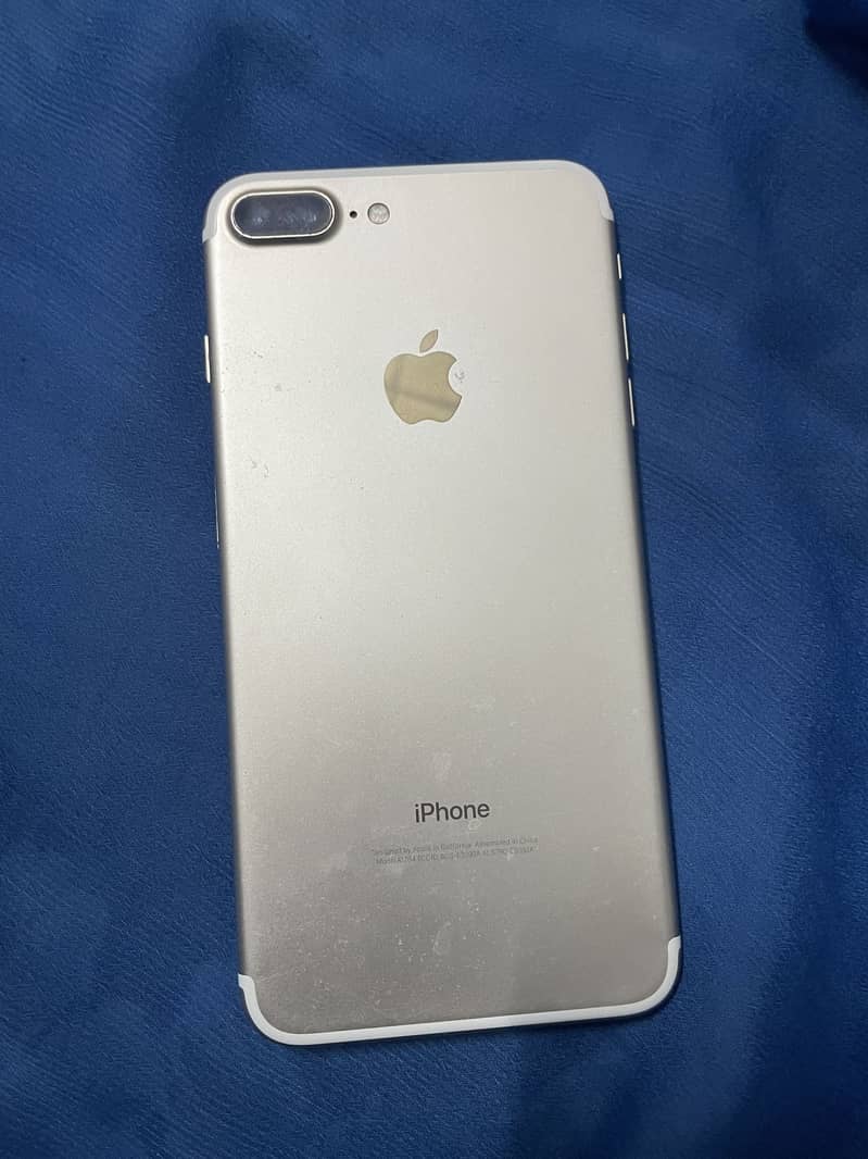 Apple iPhone 7 Plus 5