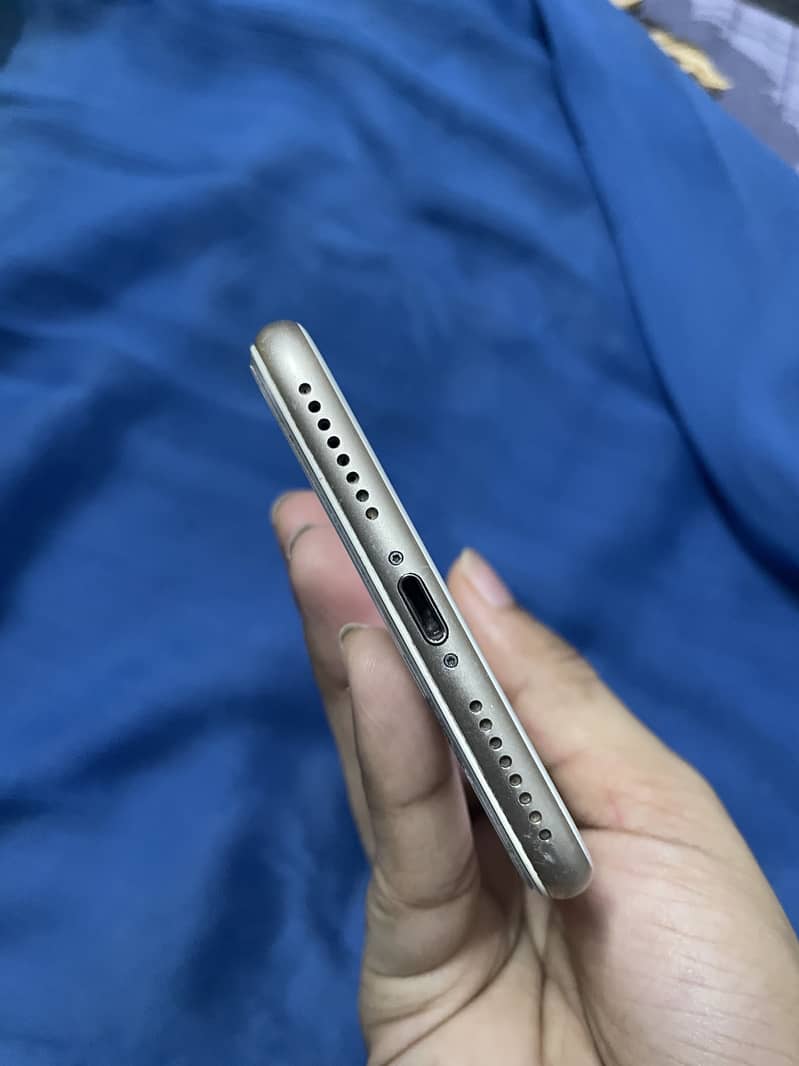 Apple iPhone 7 Plus 7