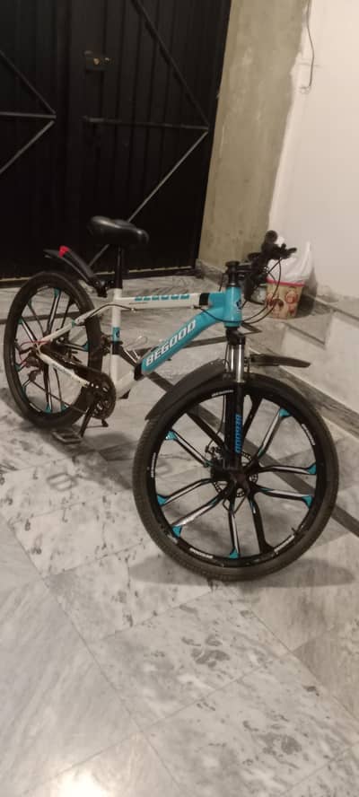 Mountain bike For off roading, Racing, and Hiking