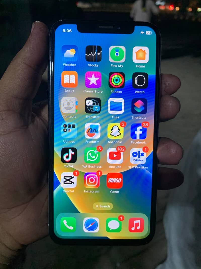 Apple iPhone X 0