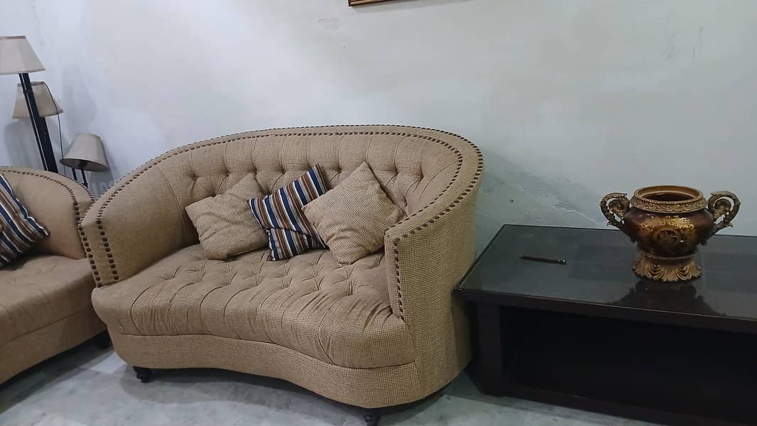 7 seater king size sofa set with solid base 5