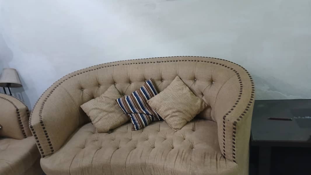 7 seater king size sofa set with solid base 6