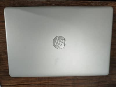 Hp 15s massive 1250 gb storage, high end ddr4 ram, and 10th geb