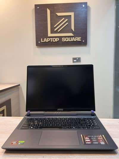 MSI Vector A16 Ryzen 9 8940HX 32GB 2TB 12GB RTX 5070 Ti