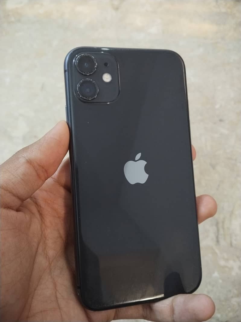 Apple iPhone 11 4
