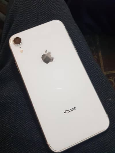 Apple iPhone XR