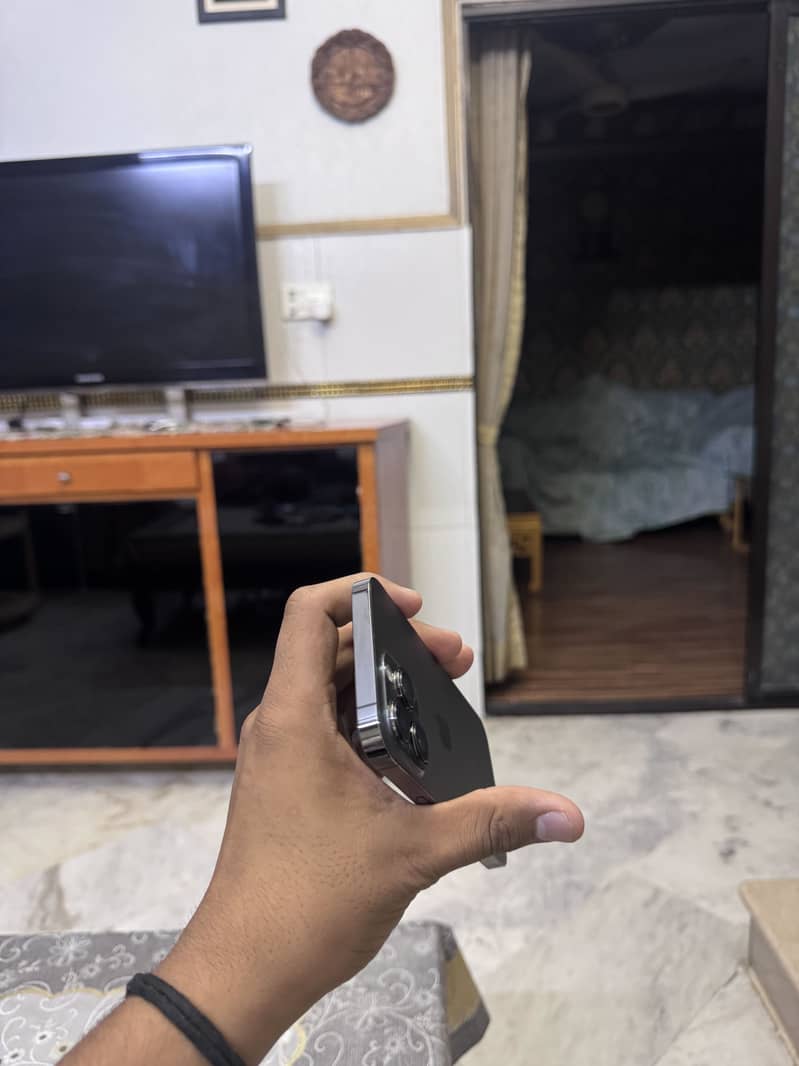 iphone 13 pro 4