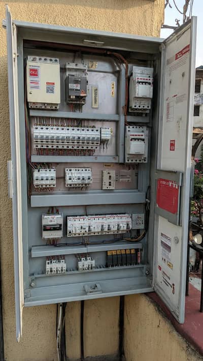 ATS Panel (Automatic Transfer Switch) for Sale – Excellent Condition