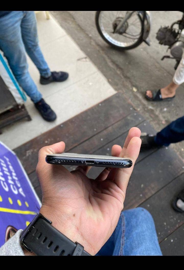 Apple iPhone 8 2