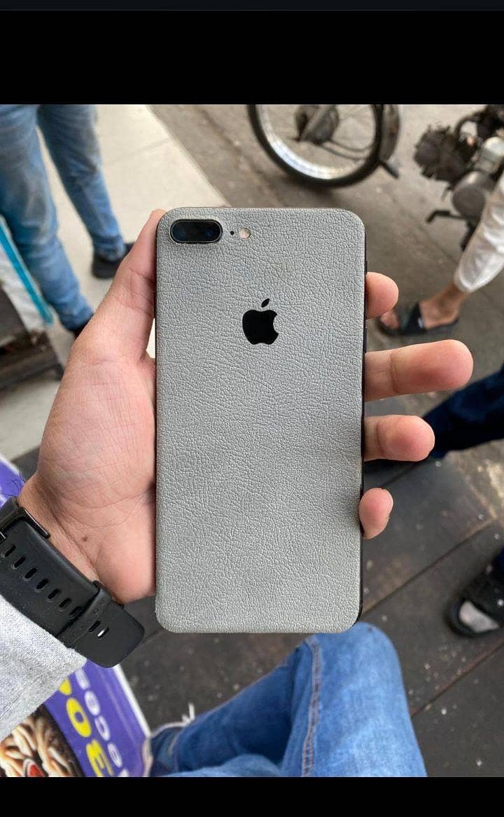 Apple iPhone 8 4