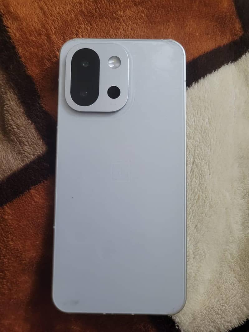 One Plus 13s 2