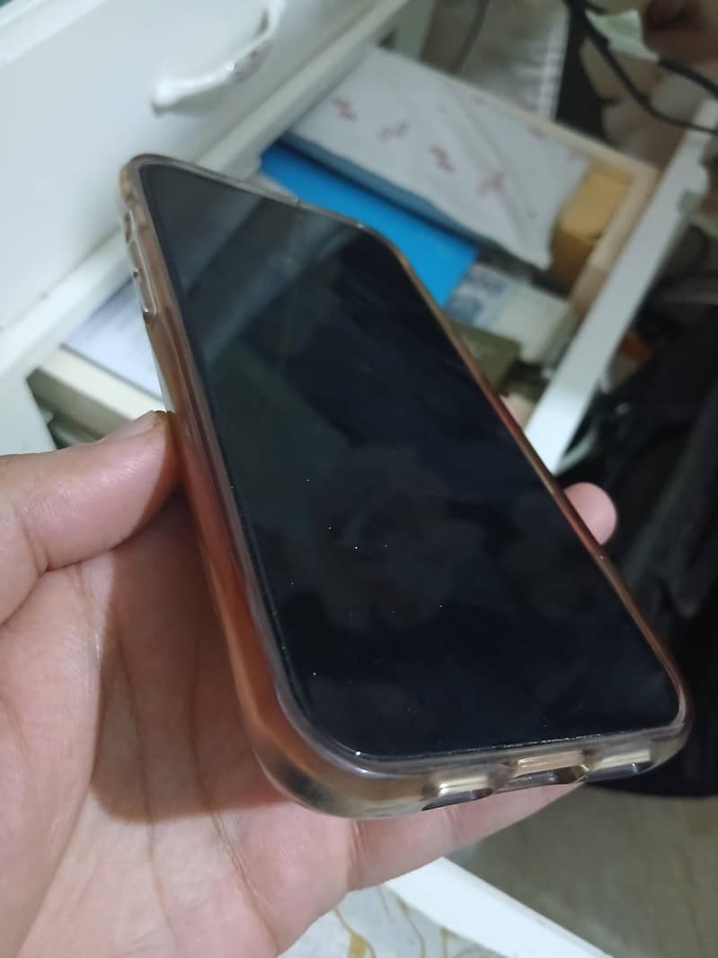 Apple iPhone 15 Pro Max 1