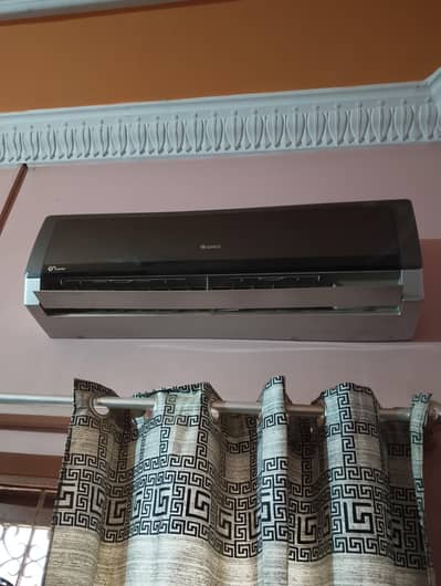 Gree invertor 1.5 Ton